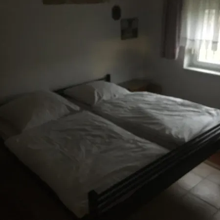 Mecseki Farkasvar * Magyarhertelend