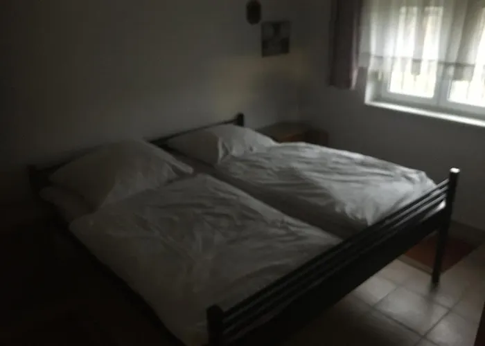 Mecseki Farkasvar * Magyarhertelend